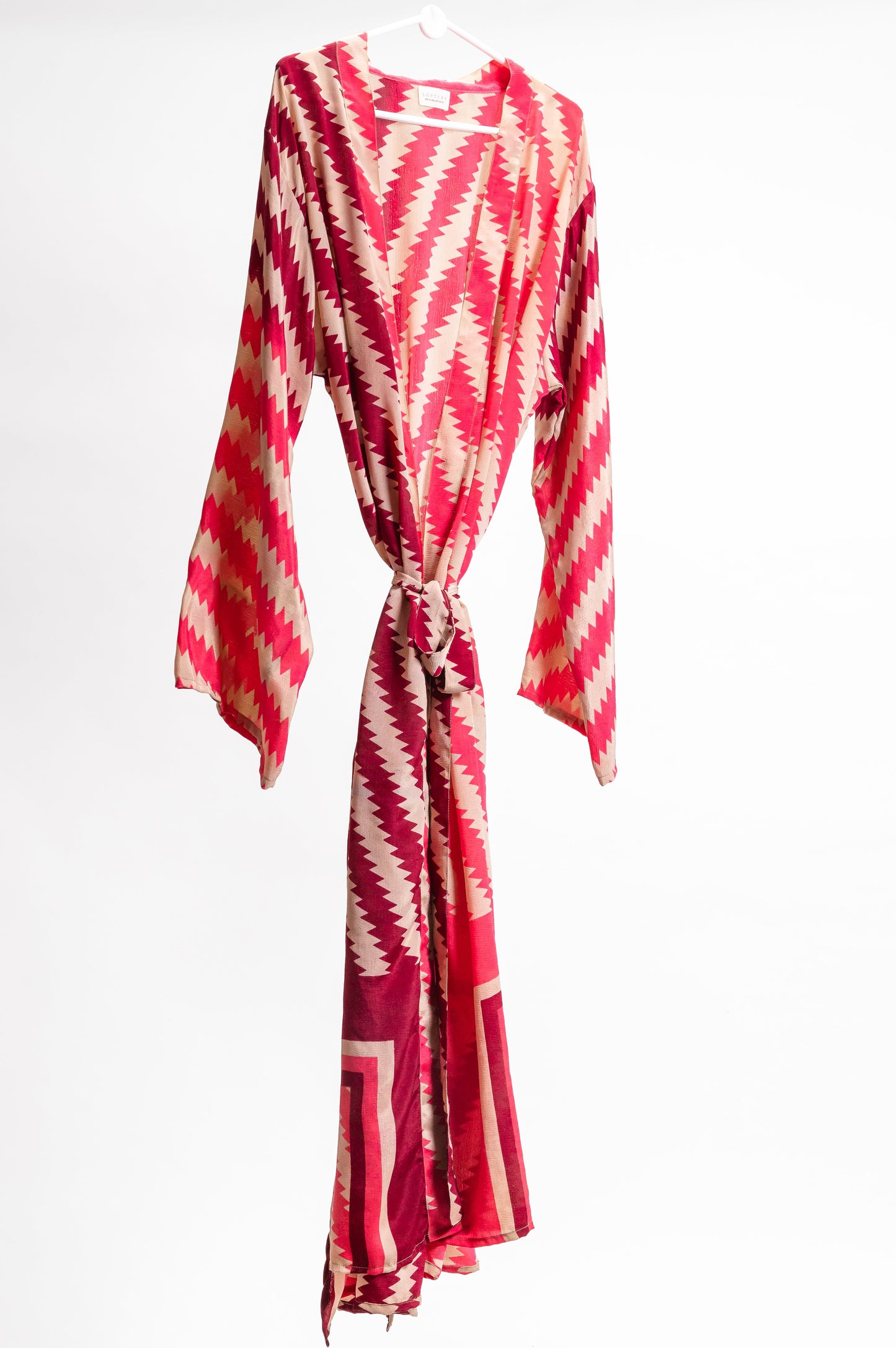 Moonflow robe-kimono - Red with Character